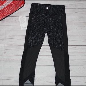 Lululemon Var City Crop size 4